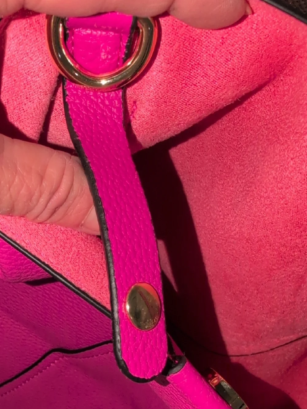 Fashion Hot Pink Women's Bucket Bag And Separate Pouch - NWT